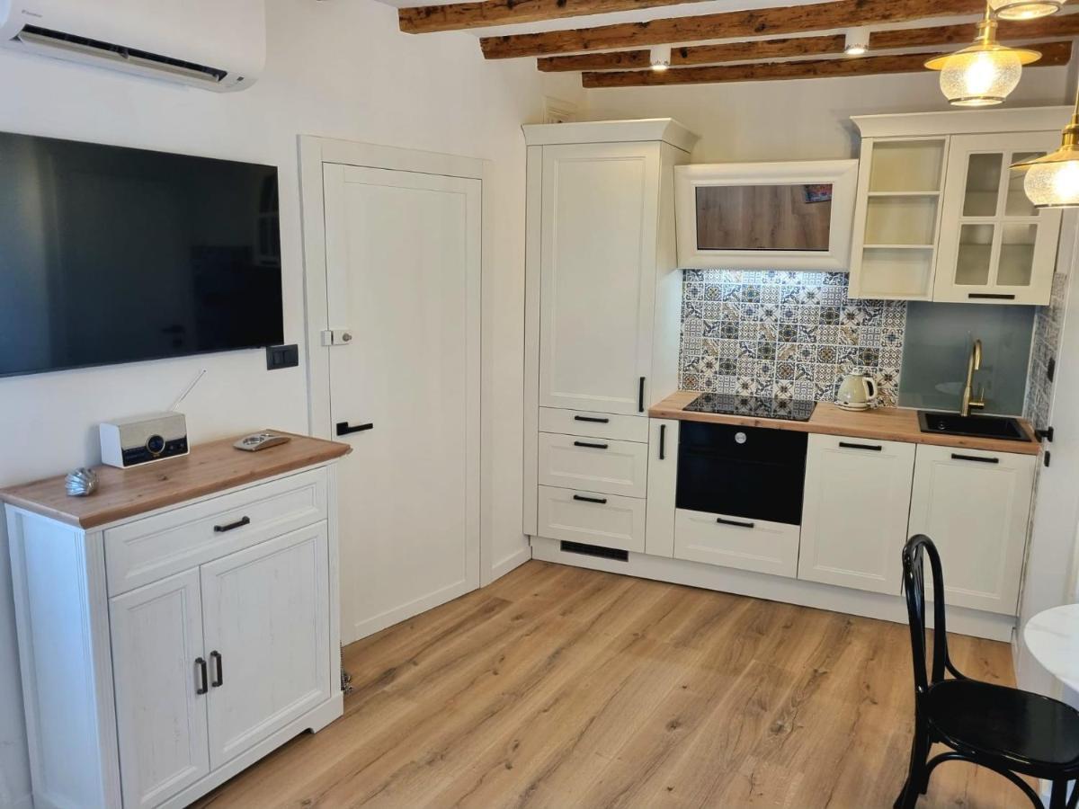 Crystal Deluxe Apartment Rovinj Luaran gambar